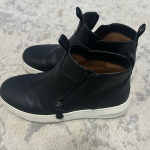 Bionic black booties